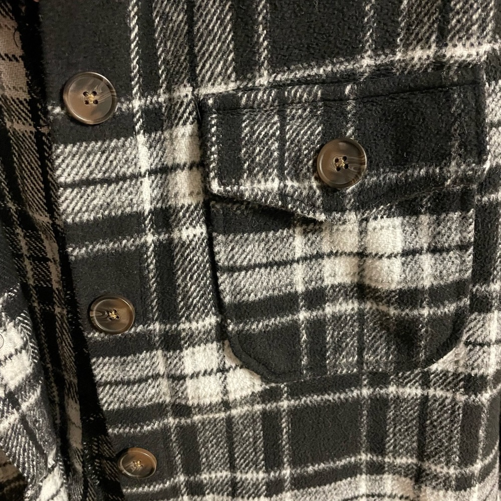 flannel shacket - Picture 4 of 4